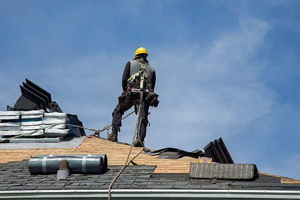 Professional Gutter Installation technician working in Ingomar, MT